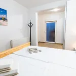 Apartment Bonis I