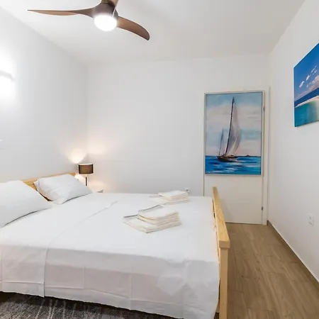 Apartment Bonis Iii